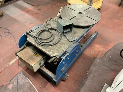 Immagine panoramica di 2005 AxMek VHR 250 Weldpositioner