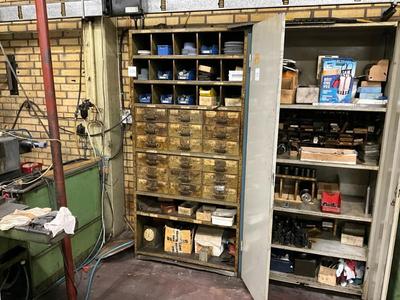Immagine panoramica di Various grinding equipment