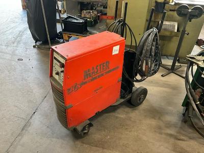 Immagine panoramica di Kemppi Mastertig Welder