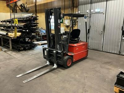 Photo d'aperçu de 2006 Linde E16 Forklift
