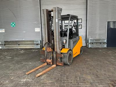 Översiktsbild av 2022 Jungheinrich EFG 545 forklift
