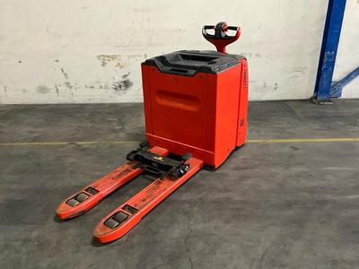 Översiktsbild av Linde T30 Electric pallet truck