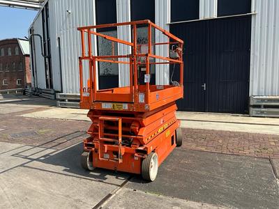 Översiktsbild av 2011 Skyjack SJ III-4626 scissor lift platform