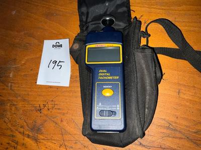 Immagine panoramica di Voltcraft DT2L/K Tachometer