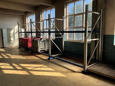 Immagine panoramica di storage rack