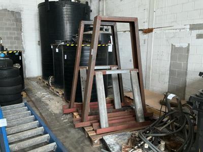 Overview picture of Metal frame (2x)