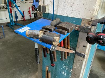 Immagine panoramica di Various hammers (11x)