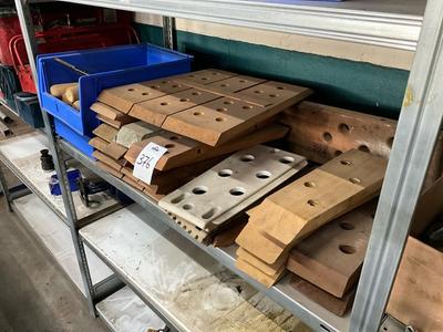 Overview picture of Various wood for tannery drums