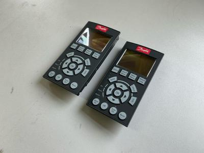 Översiktsbild av Danfoss LCP 102 VLT Control panel (2x)