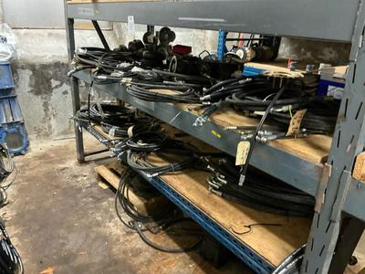Overview picture of Hydraulic hoses with fittings