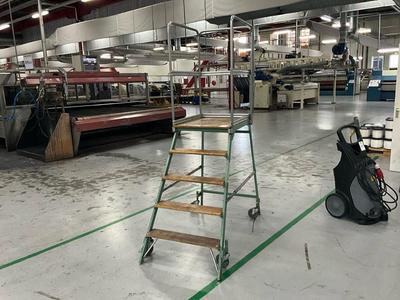 Immagine panoramica di Haca leitern Mobile work platform