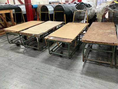 Immagine panoramica di Mobile table (4x)