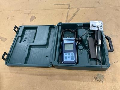 Overview picture of Hanna instruments HI 9023C PH meter