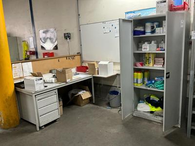 Immagine panoramica di Various workshop items