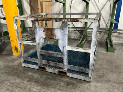 Immagine panoramica di Metal spill pallet