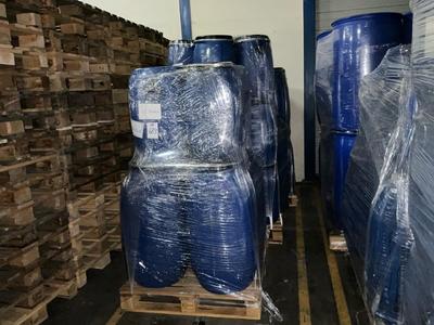 Immagine panoramica di Plastic drums (40x)