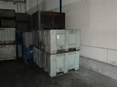 Immagine panoramica di Storage container (17x)