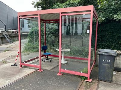 Immagine panoramica di Smoking shelter