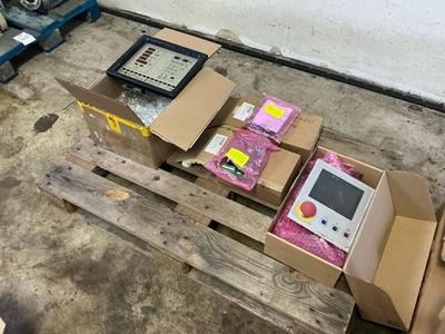 Overzichtsfoto van Electrical spare parts