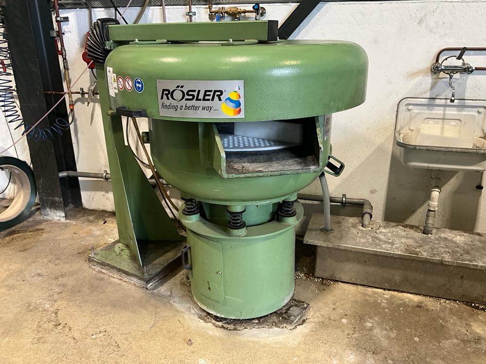 2003 Rösler R 125 EC surface finishing machine/rotary vibrator | Dome ...
